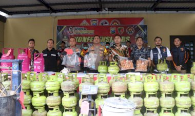 Polresta-Sidoarjo-Berhasil-Ungkap-Dua-Gudang-Pengoplosan-LPG,-5-Tersangka-Diamankan