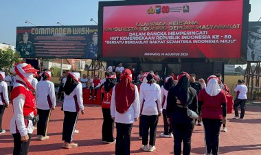 Fun-Walk-Hingga-Aneka-Lomba-Ala-Polresta-Sidoarjo,-Meriahkan-Dirgahayu-RI-Ke-80