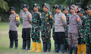 Bersatu-Pulihkan-Sumatra,-Taruna-Akpol-Dikerahkan-ke-Aceh-Tamiang,-Hadirkan-Aksi-Nyata-Pascabencana